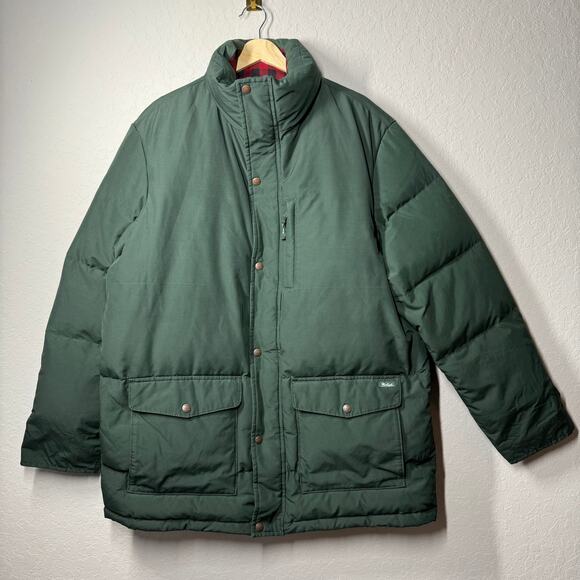 Vintage Men's Woolrich Puffer Quilted Coat with Buffalo Plain Lining Size XL